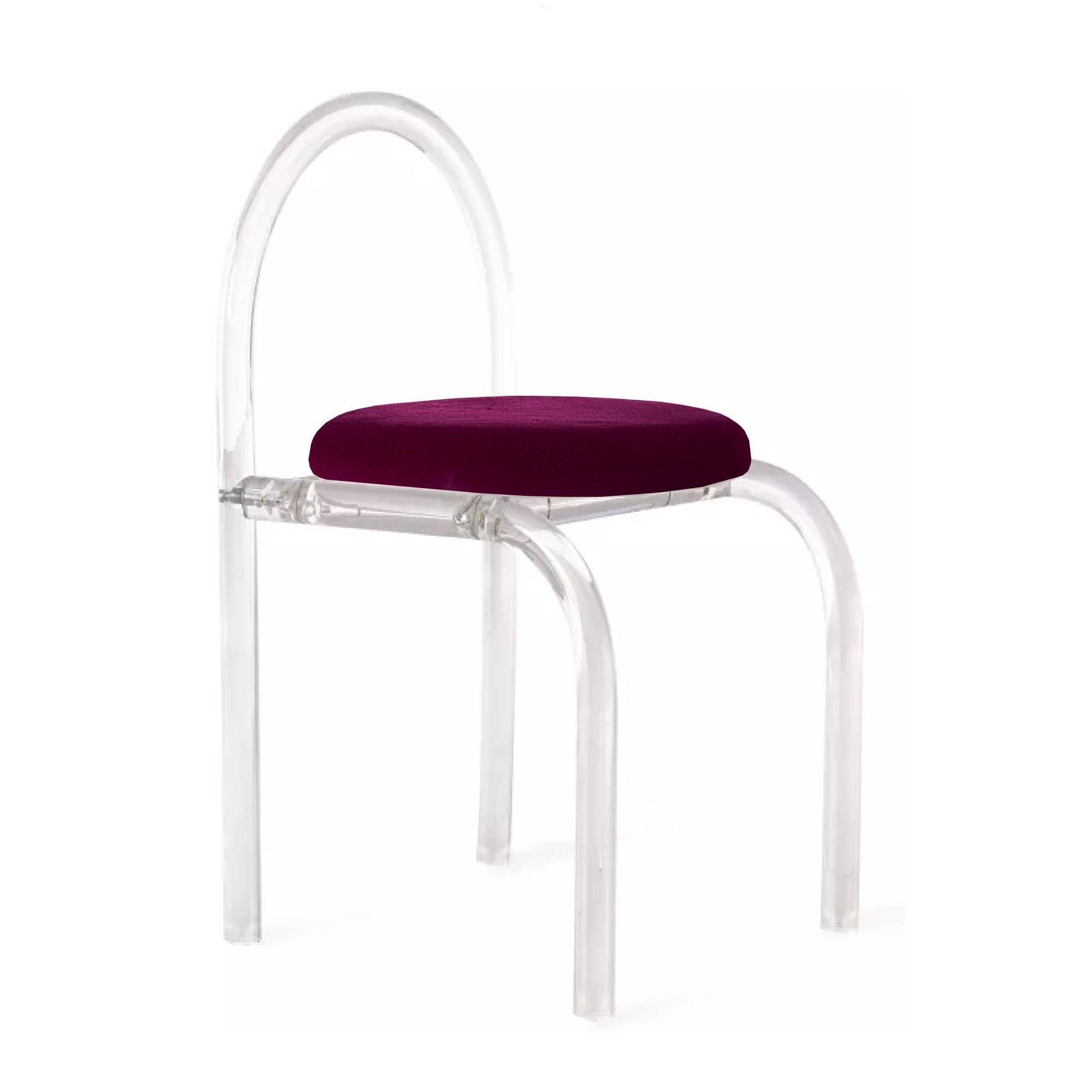 Прозрачный стул АРОНДИ с арочной спинкой и цвета бургунди бархатной подушкой в аренду  | Go Rent