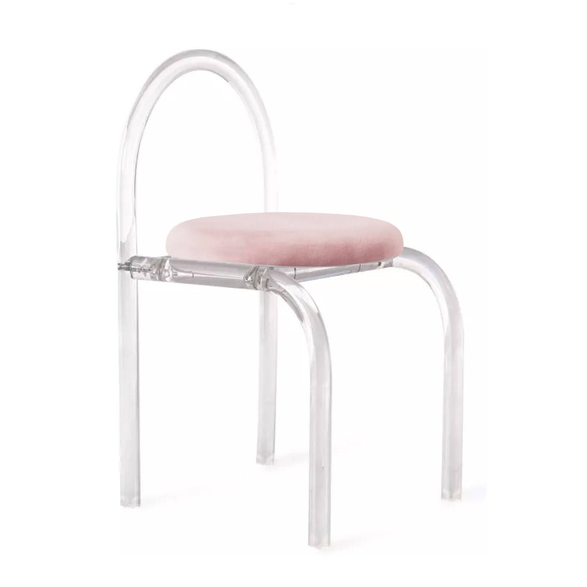 Прозрачный стул АРОНДИ с арочной спинкой и жемчужно-розовой бархатной подушкой в аренду  | Go Rent