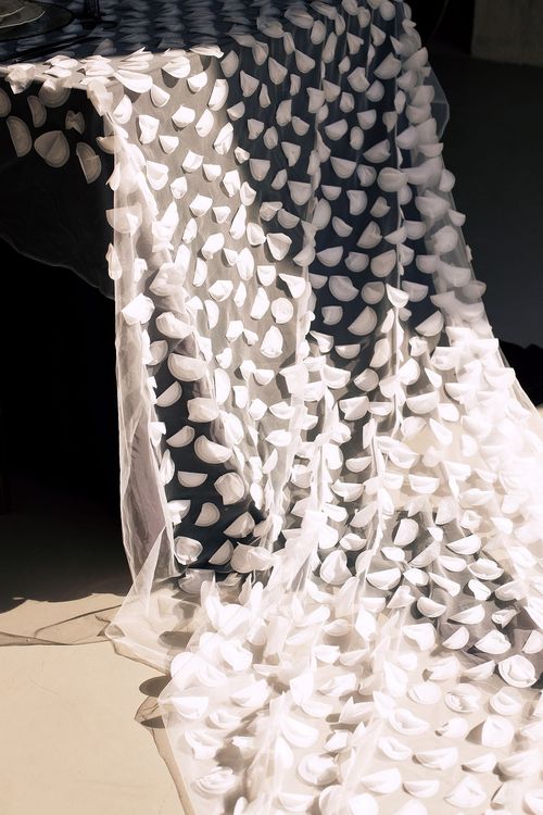 Графичный сет со столом-волна