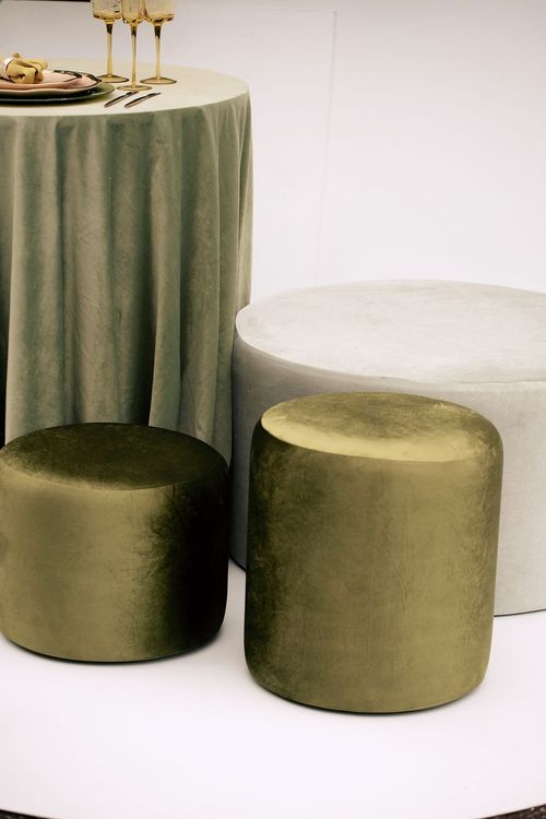 Зеленый сет с пуфами