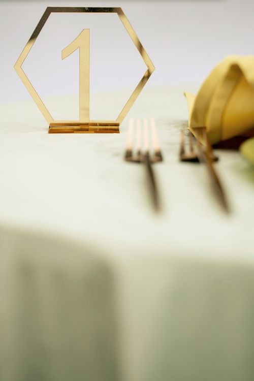 Зеленый сет с пуфами